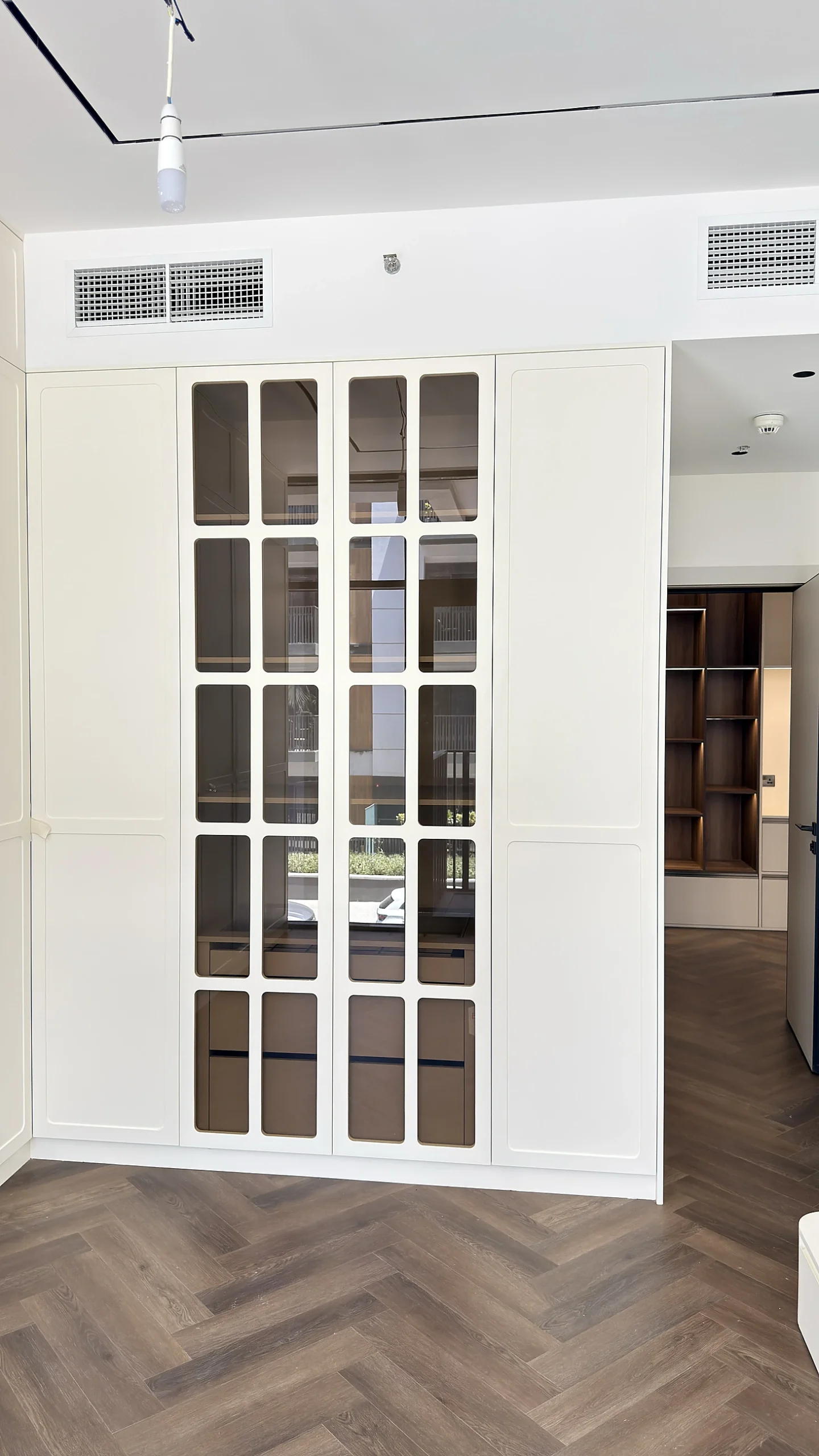 Classic wardrobe with bronze mirror glazed doors, Dubai