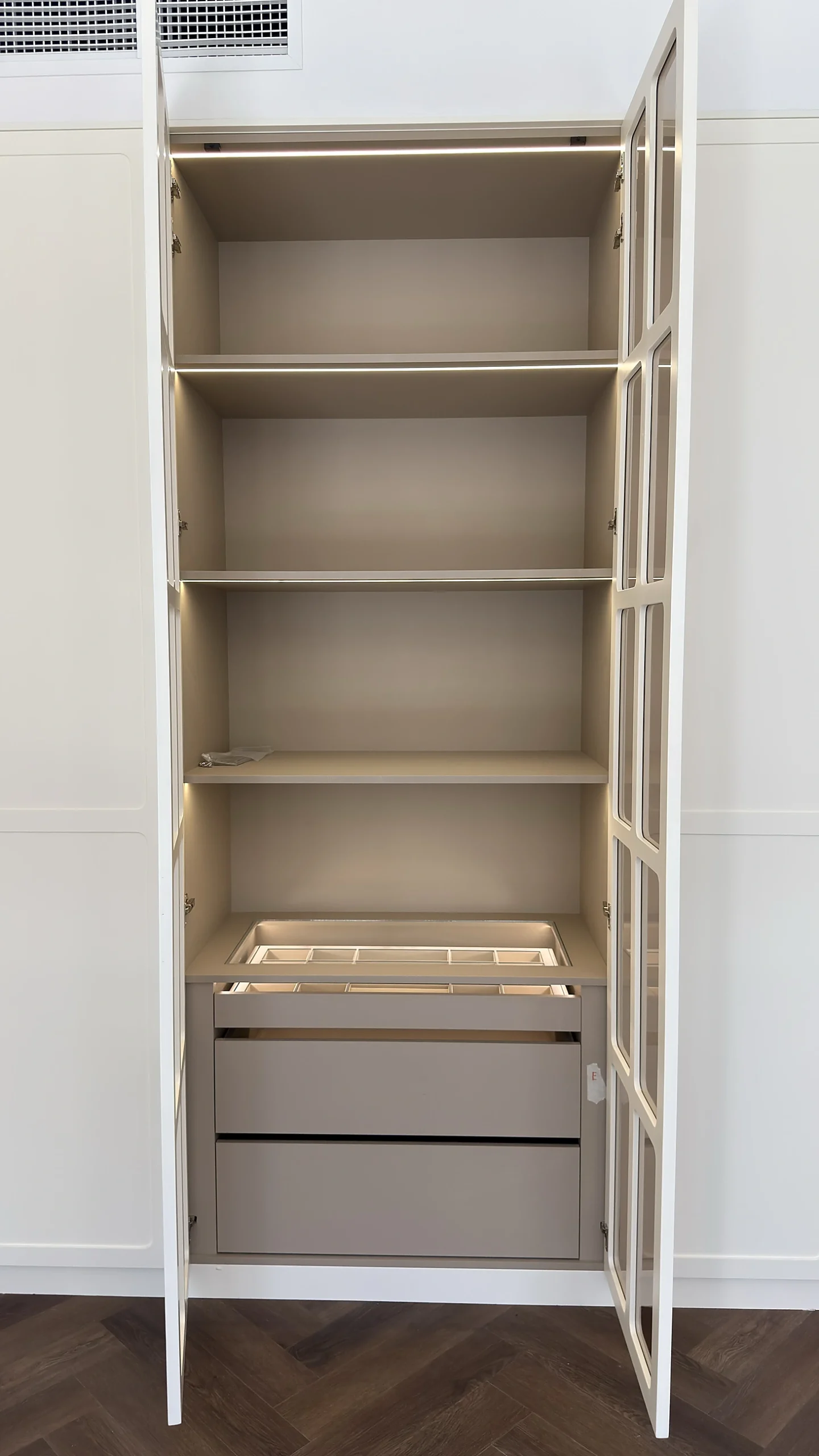 Display Joinery by Al Khalaq, Dubai